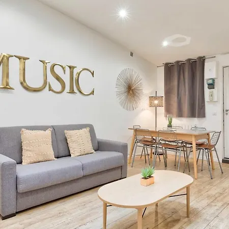 Appartamento Cosy Apartment- 6p- Folies Bergeres *
