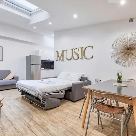 Appartamento Cosy Apartment- 6p- Folies Bergeres