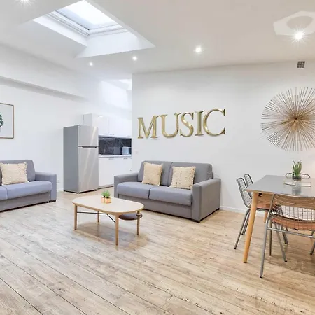 Cosy Apartment- 6p- Folies Bergeres Appartamento *